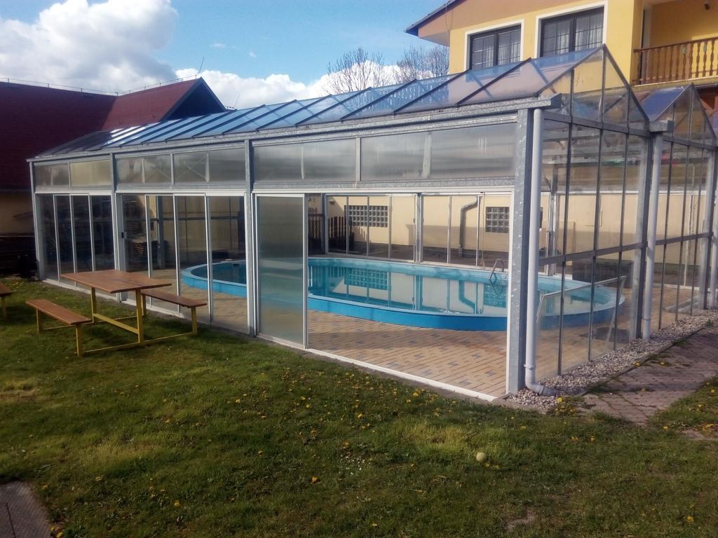 Pension Pastis Janov Exterior photo